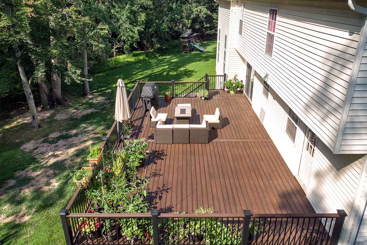 Second Story Traditional Composite Deck 6