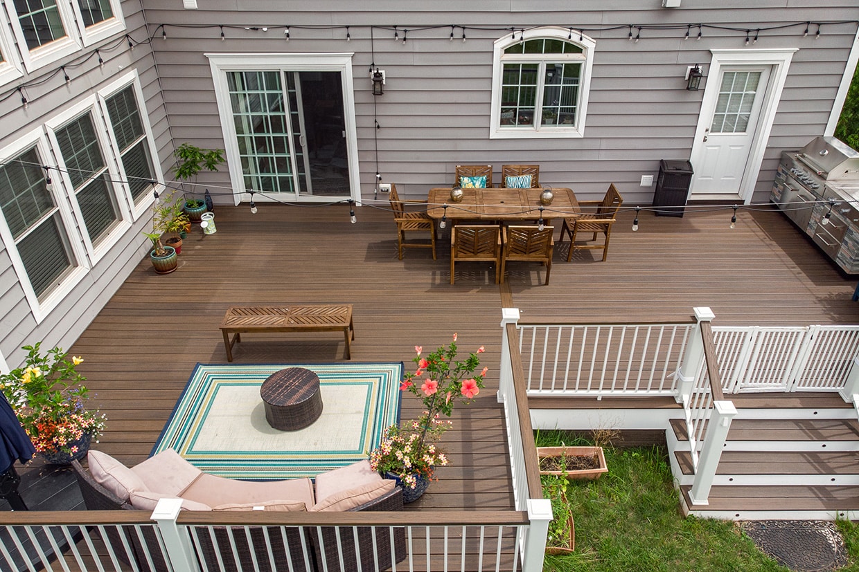 Deck With Open Entry Concept 7