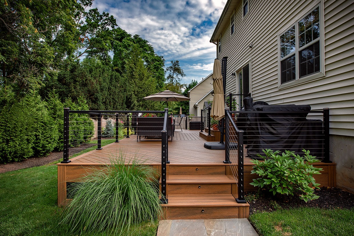 Modern Deck With Cable Railings 1