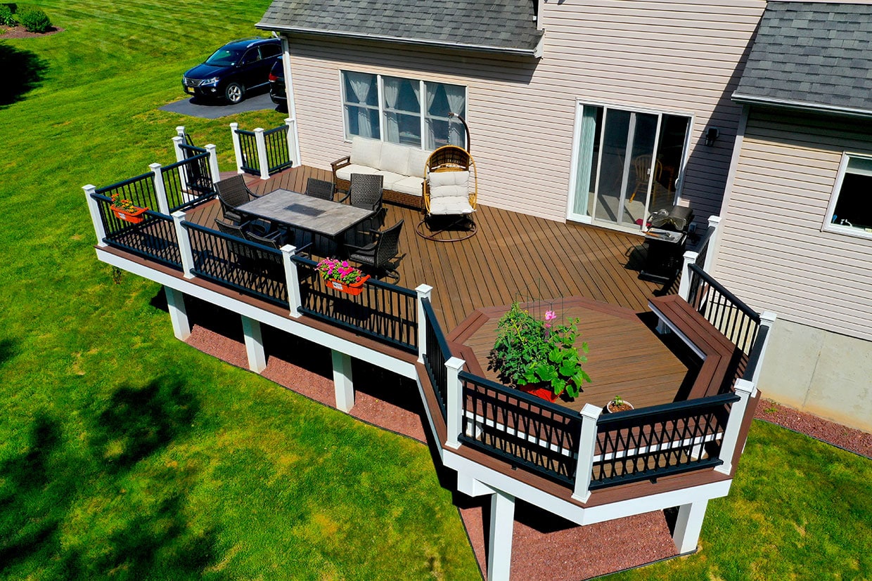 Deck With Octagon Lounge Area 3