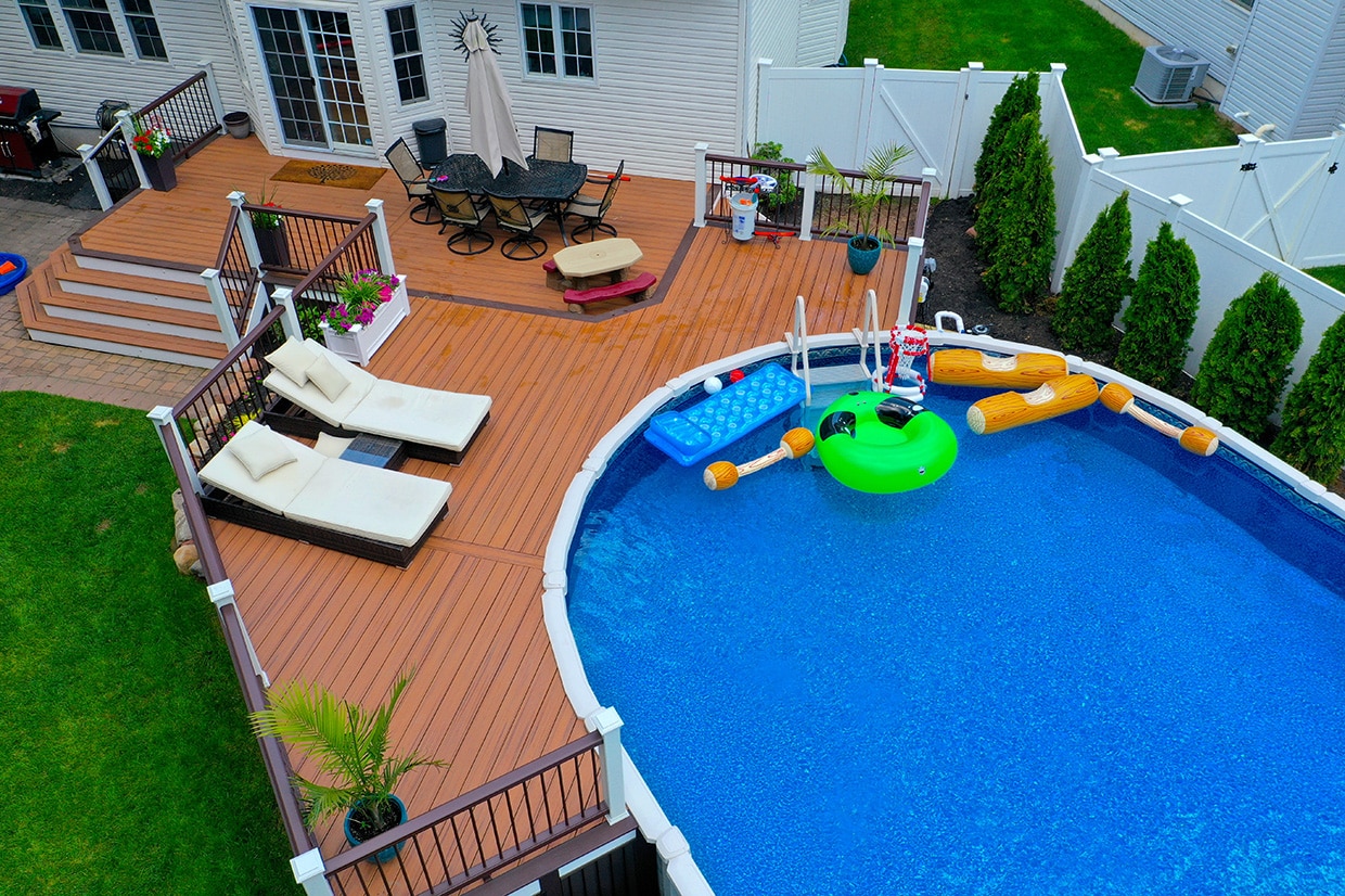 Awesome Pool Deck 4