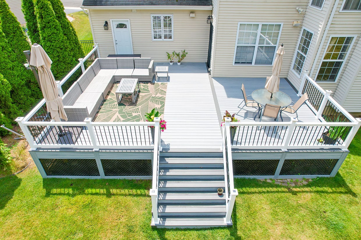 Deck With 6' Wide Staircase 4